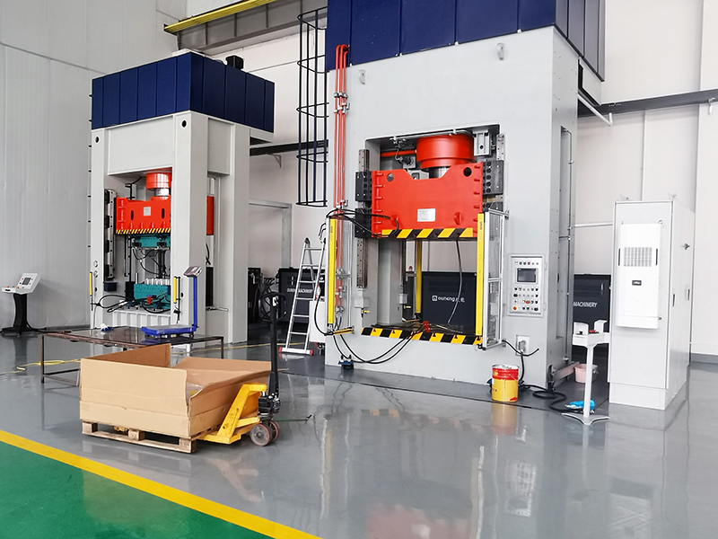 新能源電池殼體材料SMC模溫機——應用案例